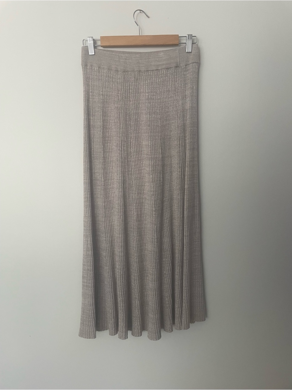 Ribbed Knit Maxi Skirt in Light Taupe